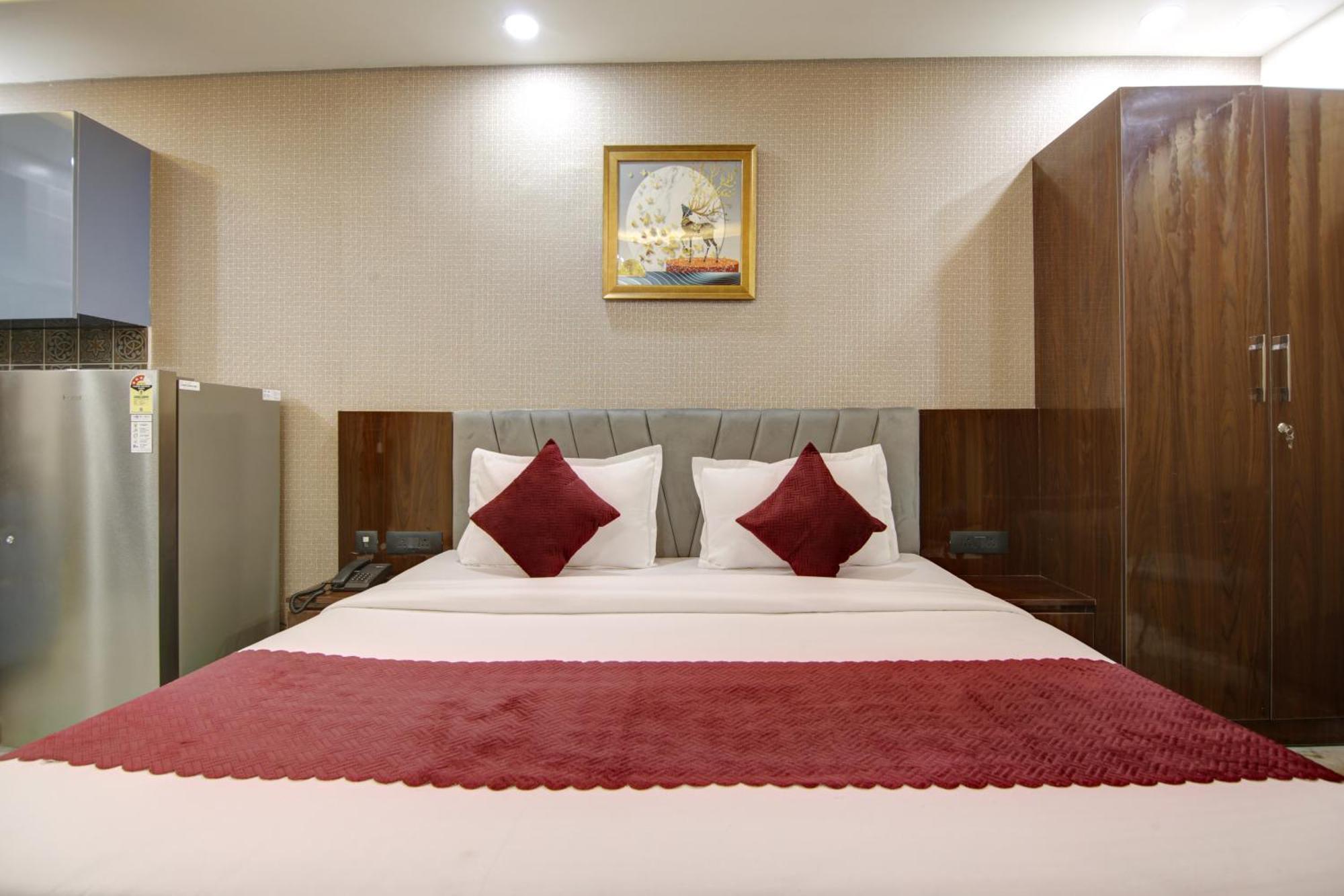 Limewood Stay - Millennium Huda City Center Gurgaon Eksteriør billede