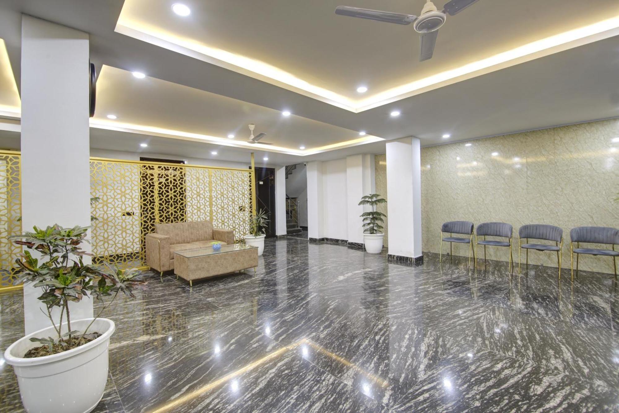 Limewood Stay - Millennium Huda City Center Gurgaon Eksteriør billede