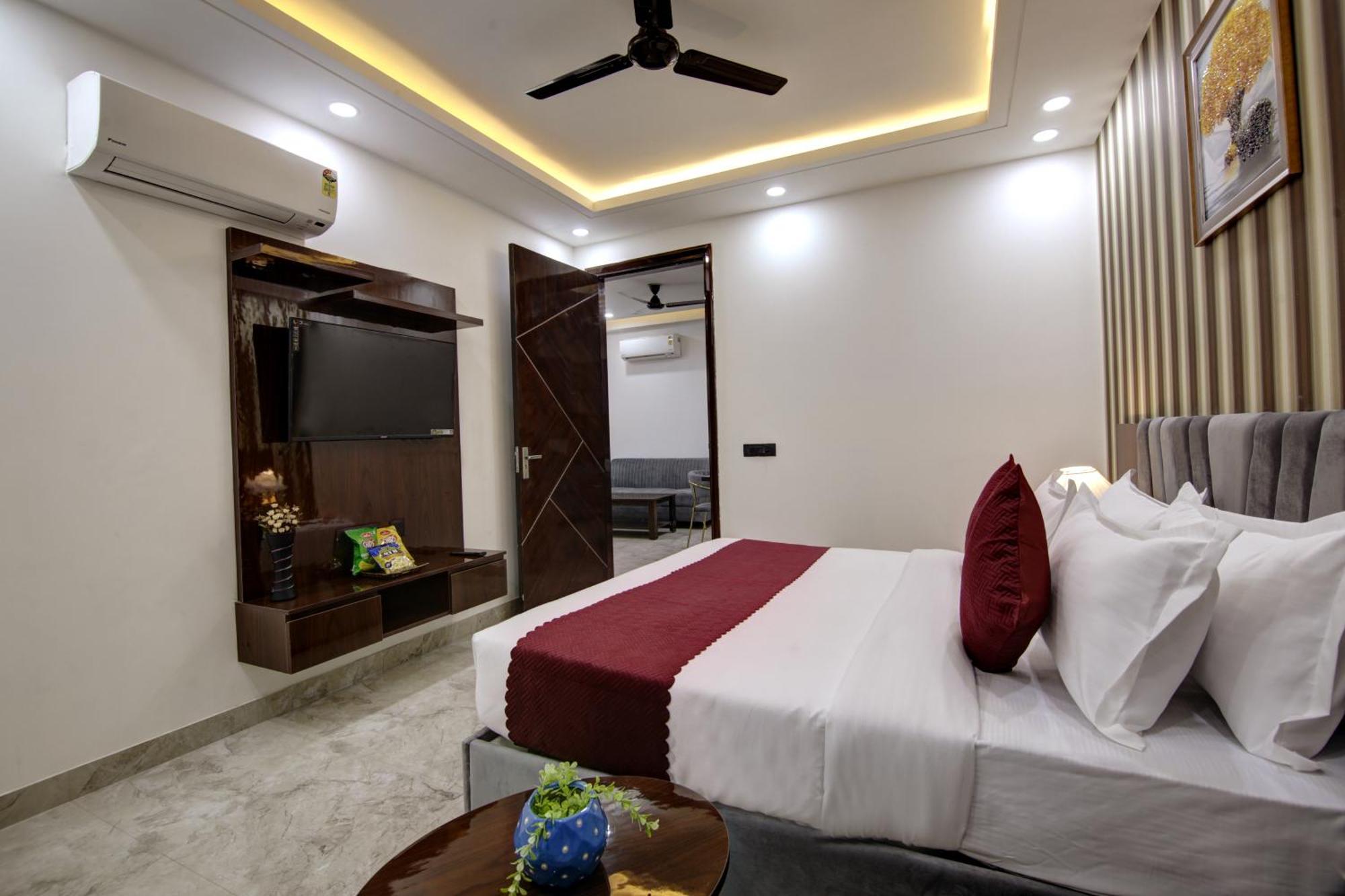 Limewood Stay - Millennium Huda City Center Gurgaon Eksteriør billede