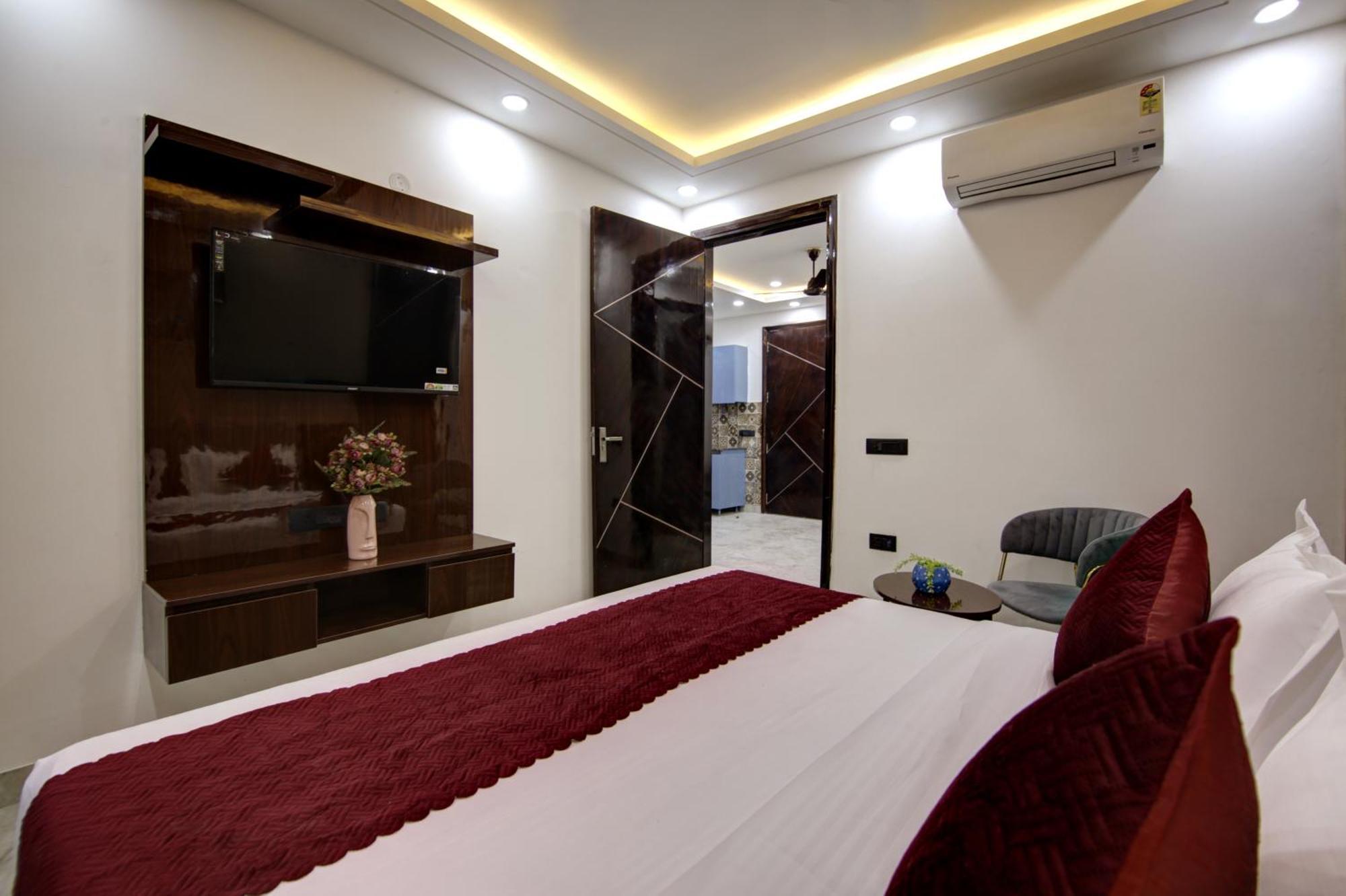 Limewood Stay - Millennium Huda City Center Gurgaon Eksteriør billede