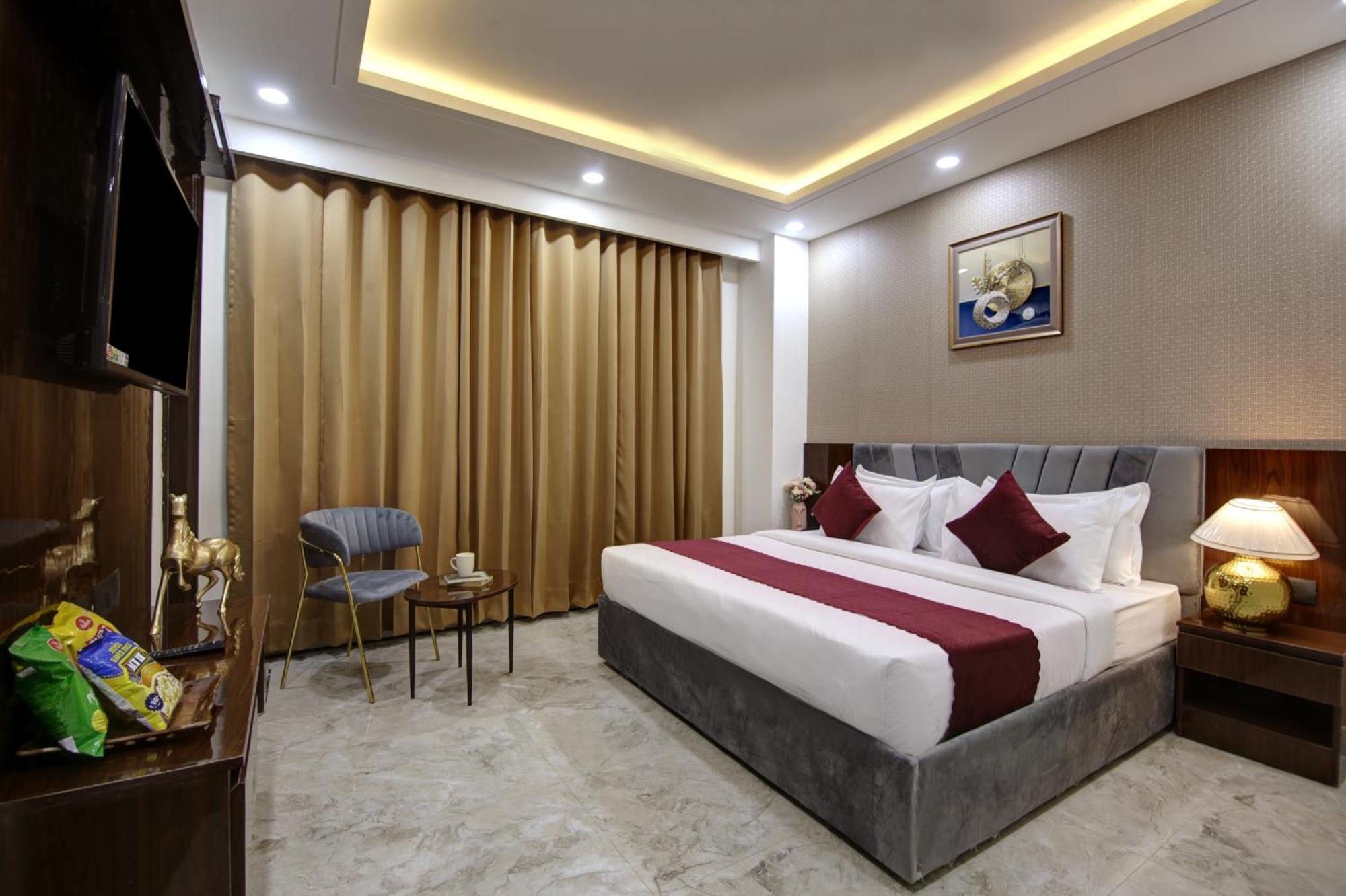 Limewood Stay - Millennium Huda City Center Gurgaon Eksteriør billede