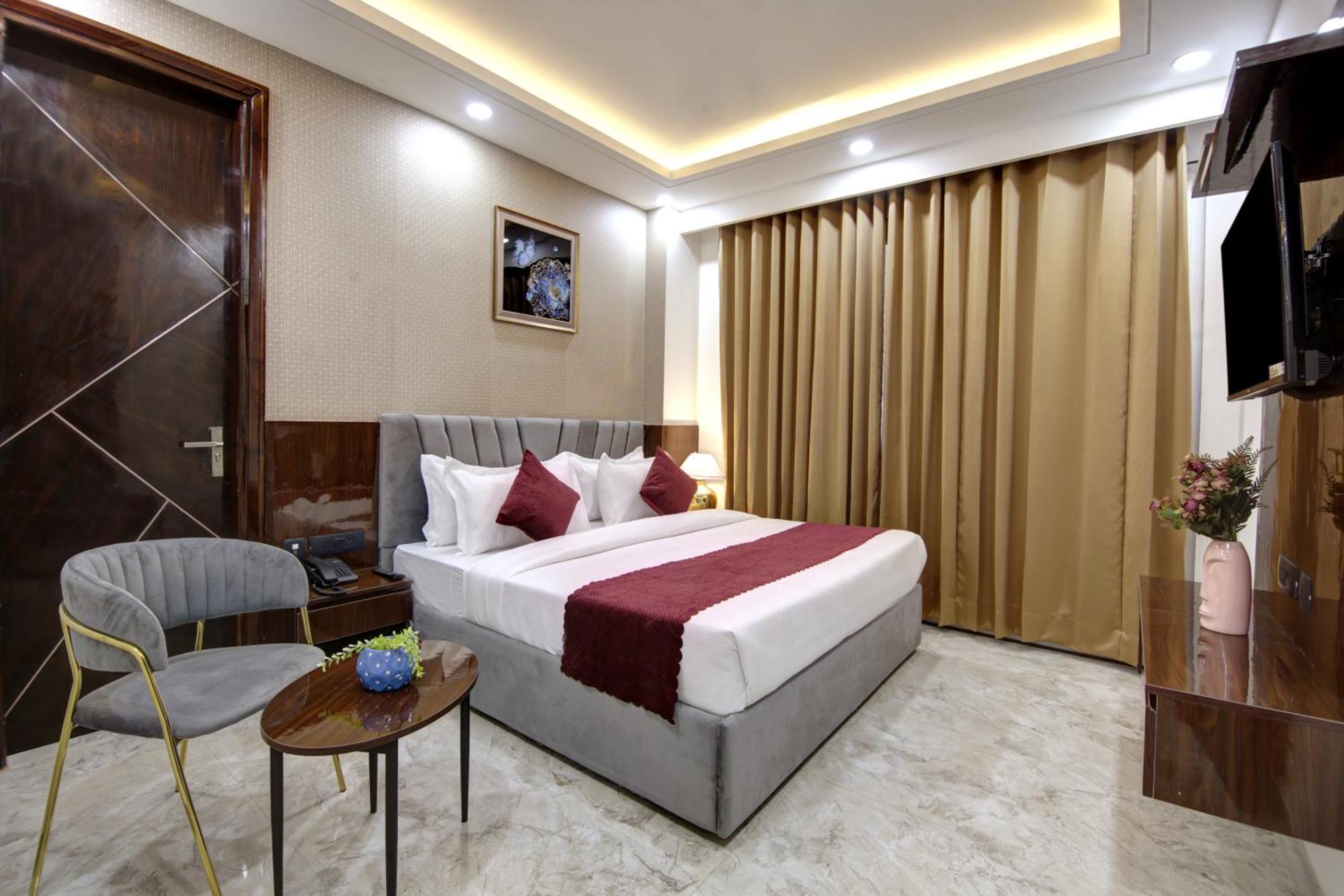 Limewood Stay - Millennium Huda City Center Gurgaon Eksteriør billede